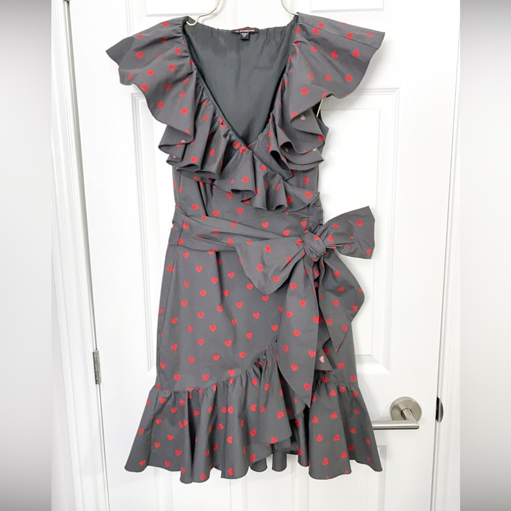 NWOT - Tara Subkoff x bebe Gray Wrap Dress with Ruffles & Red Heart Pattern